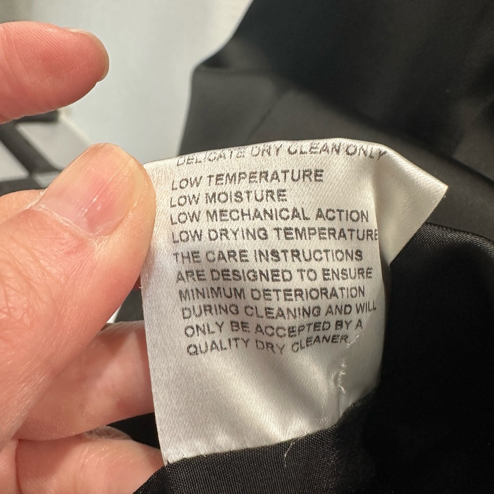Karen Millen black satin cocktail dress, size 6 - Picture 4 of 5